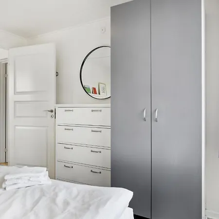 2 Bedroom Awesome In Allinge